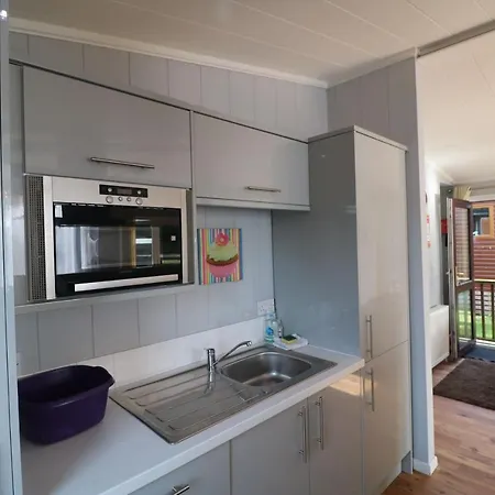 Ag 24 - 3 Bedroom * Cloughton
