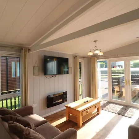Ag 24 - 3 Bedroom * Cloughton